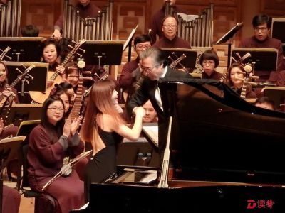 气韵独具！陈萨让《黄河》钢琴协奏曲30年后再现香港文化中心