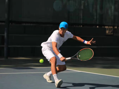 中国业余网球公开赛总决赛深圳挥拍