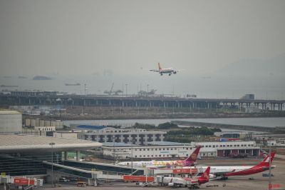 深圳机场实施航空器尾流重新分类，提升航班准点率和高峰航班量