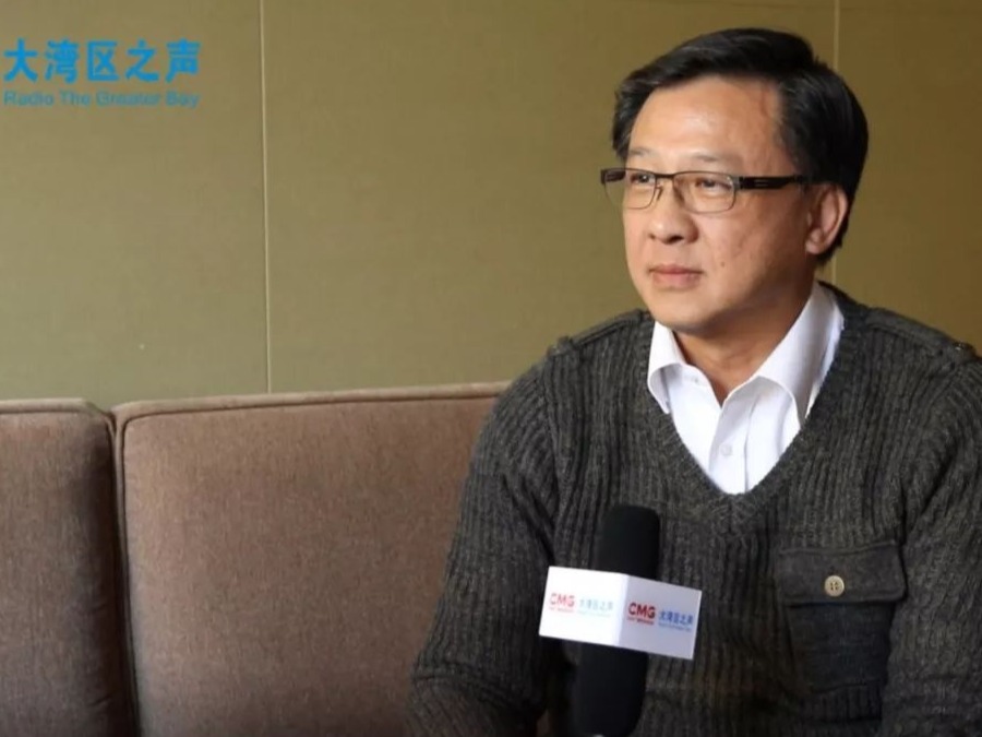 独家：我在北京遇见何君尧，一起喝了个下午茶  