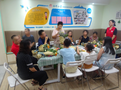 主题教育进行时 | 深圳662个社区党委争做服务群众贴心人   基层治理主心骨