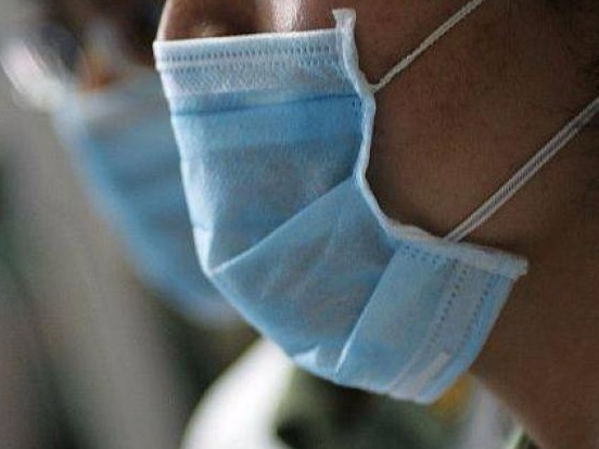明知口罩质量不过关还卖，两男子被深圳警方刑拘