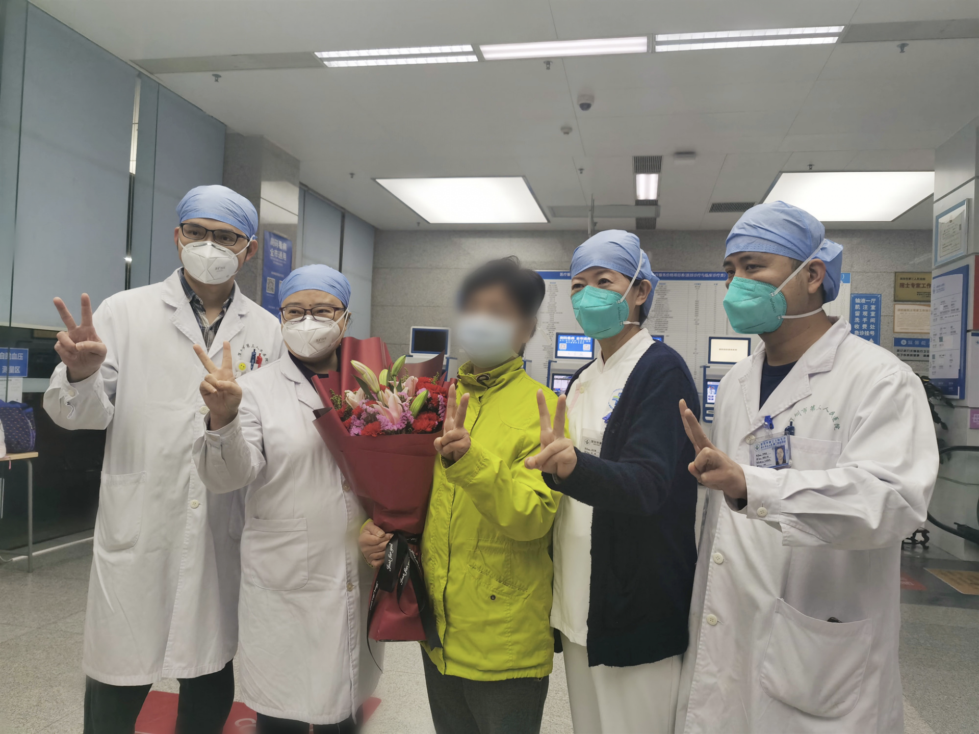 防控工作 每日发布 | 又有2人痊愈！深圳累计4名确诊患者出院，其中3人来自同一家庭