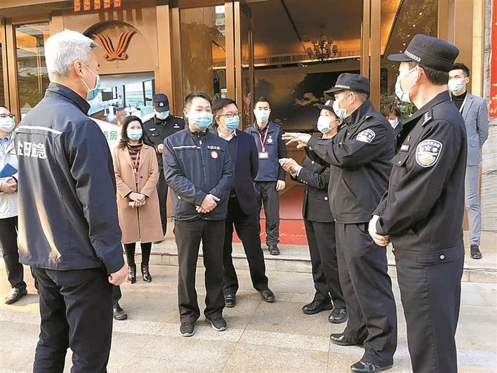 社区里的十扇“窗”：深圳基层战“疫”故事