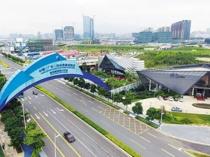 深圳：“双区”驱动 马力全开