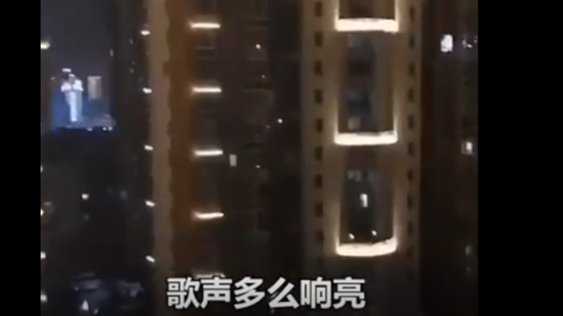加油！湖北宜昌千人隔空齐唱《歌唱祖国》