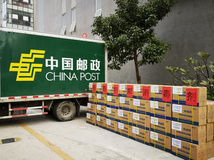 深圳物流快递企业奋战在防疫物质保障前线
