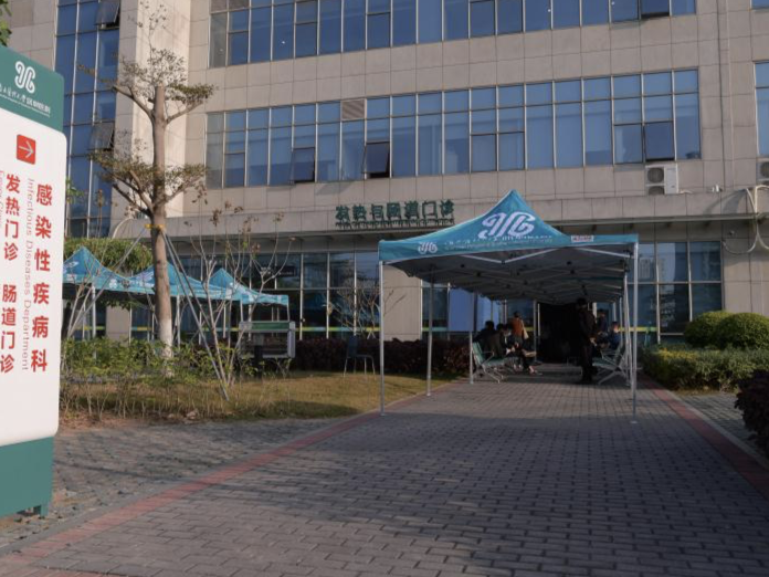 南方医科大学深圳医院：连夜改造病房，设立发热门诊及病区