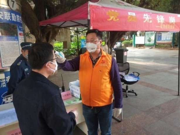 家园“守护人”裴峰：小区4000人的安好，是我最大的心愿！