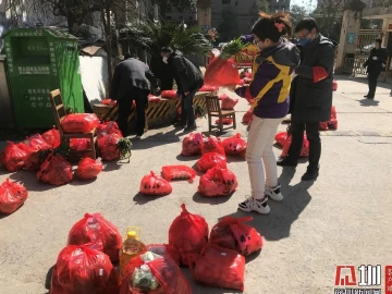 读特记者湖北直击：疫情下的“新零售”微信下单送货上门