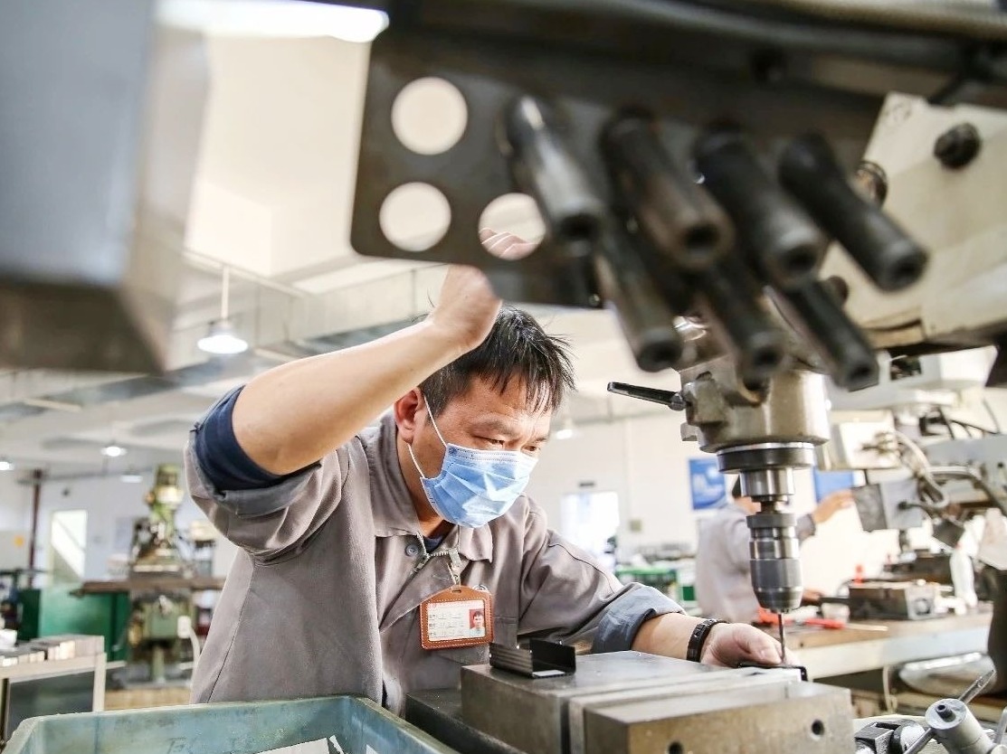 返岗40%产能80%！东莞红河十几天产2000余套人体测温产品结构件