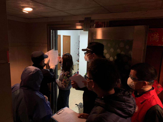 疫情防控24小时，社康“夜行者”在行动