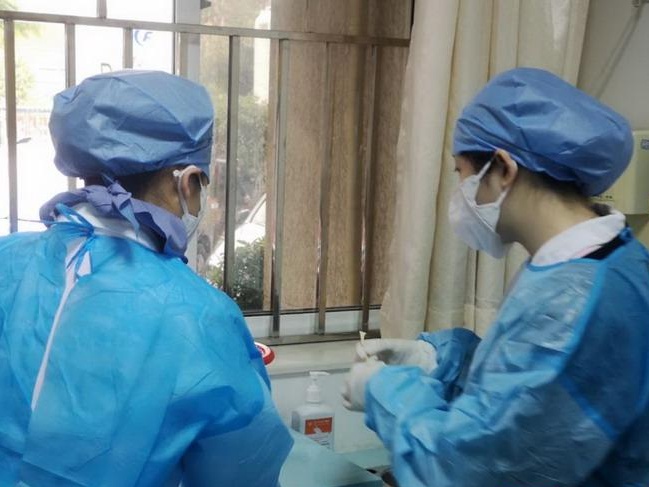 IN视频｜有温度的护理 走进深圳市妇幼保健院发热门诊