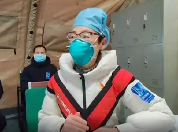 驰援日记 | 又一批患者出院了，舱内的灯光都仿佛格外明亮了