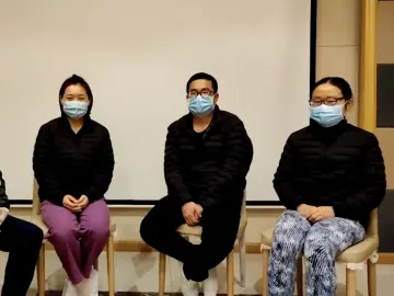 【金银湖畔医席谈⑩】湖北籍深圳人战疫雷神山：自己的家乡更要自己来爱护