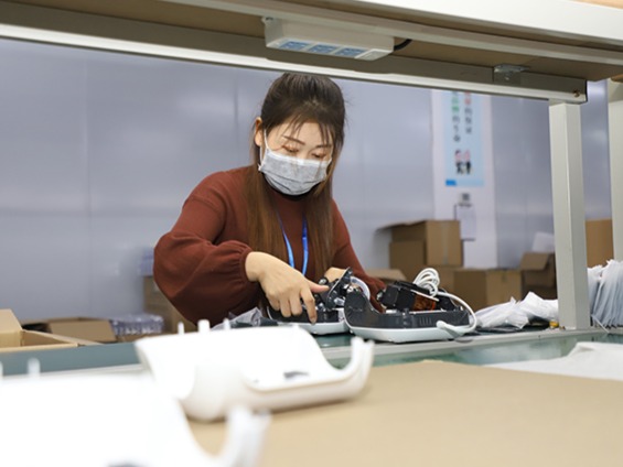 疫线直击|  医企希望尽快生产更多医疗产品投入抗疫