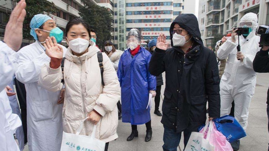 卫健委：武汉市金银潭和肺科医院患者出院率达三到四成