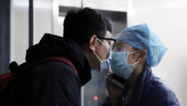 深圳市当代艺术与城市规划馆发起新冠肺炎期间“爱”的故事作品征集