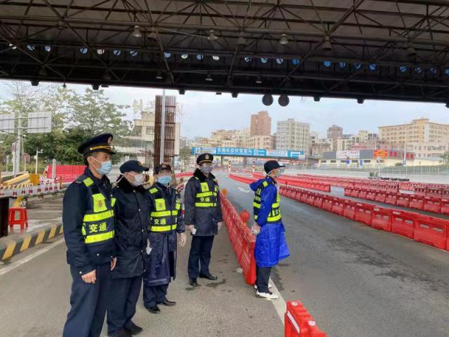 不漏一车，不漏一人！深圳交通执法员守好疫情防控“第一道防线”