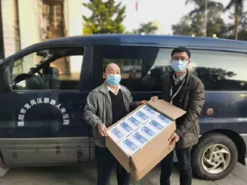 捐赠6000只口罩！南岭村社区老书记张伟基的“特殊党费”
