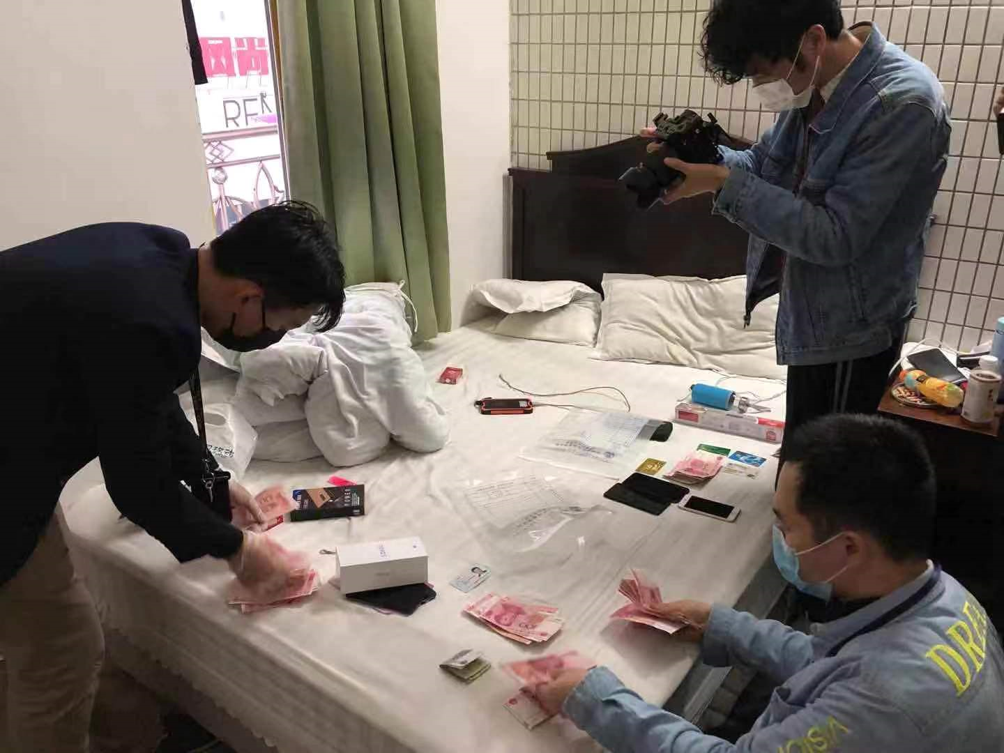 工友凑11.7万元网上买口罩被骗  龙华警方迅速破案追回