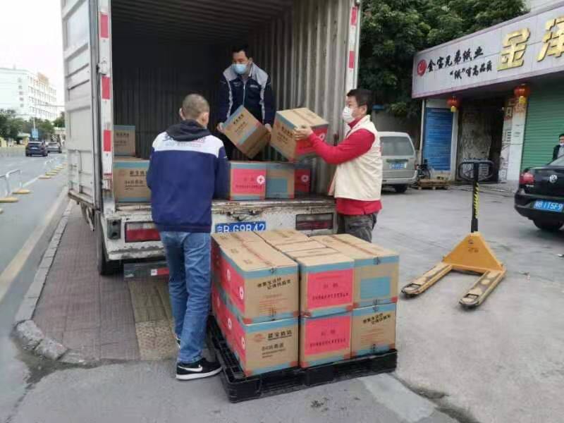 国美安迅物流紧急运送爱心企业捐赠的抗疫物资