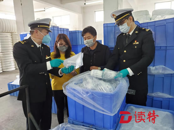 30万只口罩运往疫情防控一线 深圳海关多措并举助力防疫物质生产企业复工