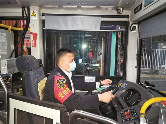 他们是“逆行者” 也是平凡英雄