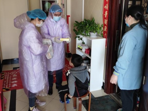 24小时提供线上服务，龙岗区五院各社康中心为医学观察家庭送医送药