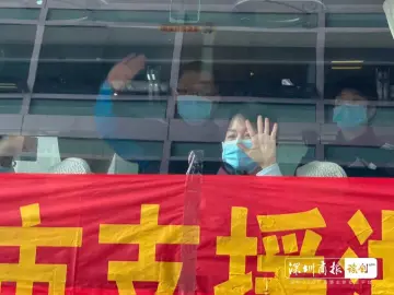 驰援日记 | 临走时，她们扛起了我的行李，像我的母亲