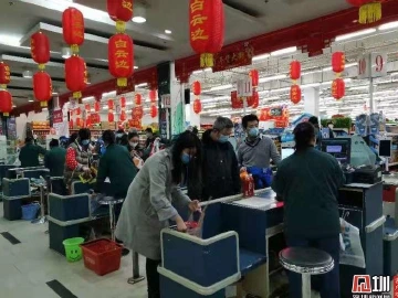读特记者湖北直击丨黄石一商超调整营业时间 禁止体温超37°人员入内