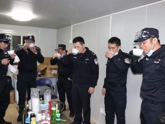 深圳公安扫黑除恶攻坚队组成党员突击队 转战疫情防控一线