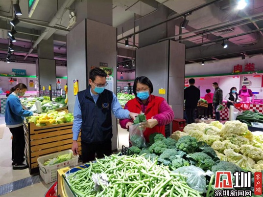 致敬！罗湖这对奋战在防疫一线的“逆行伉俪”