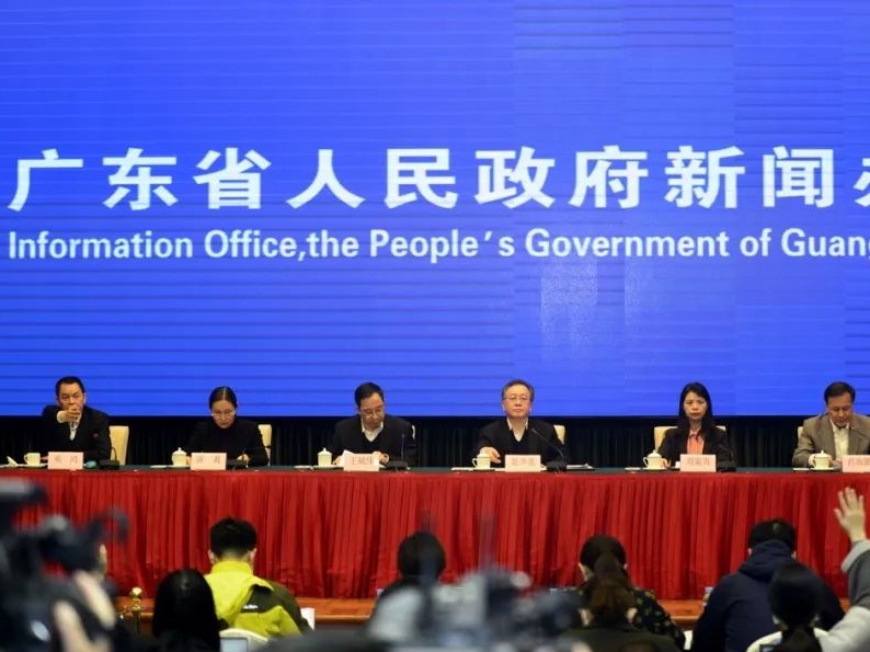延迟开学莫慌！广东可保障万所学校“上网课”！中小学可周末上课、可压缩暑假！