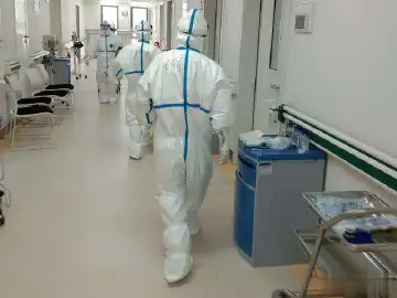 广东抗疫队员放宽心，高级职称实践能力考试“保过”！