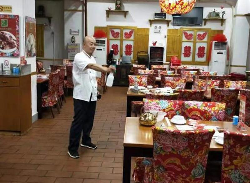 用爱擎起健康顽强的防疫天空 东北人餐厅携手防控共渡难关