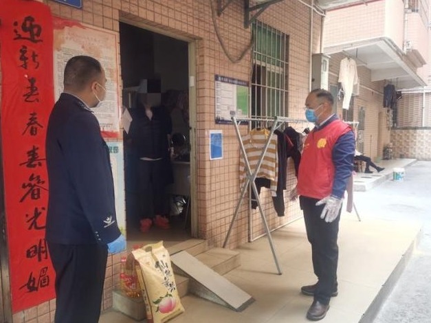 “侦察兵”“数据库”“外卖员”……南岭村网格员化身疫情防控“多面手”
