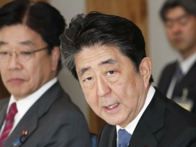 日本首相安倍晋三呼吁尽快制定防疫“基本政策”