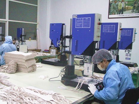  大鹏行动 | 三家防疫必需品企业复工，全力保障防疫物资生产