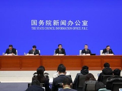 工信部：全国日产口罩2000多万只 供应能力够恢复需要时间