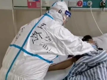 读特记者直击荆州战疫·第八日 | 有一种“拒绝”让人感动