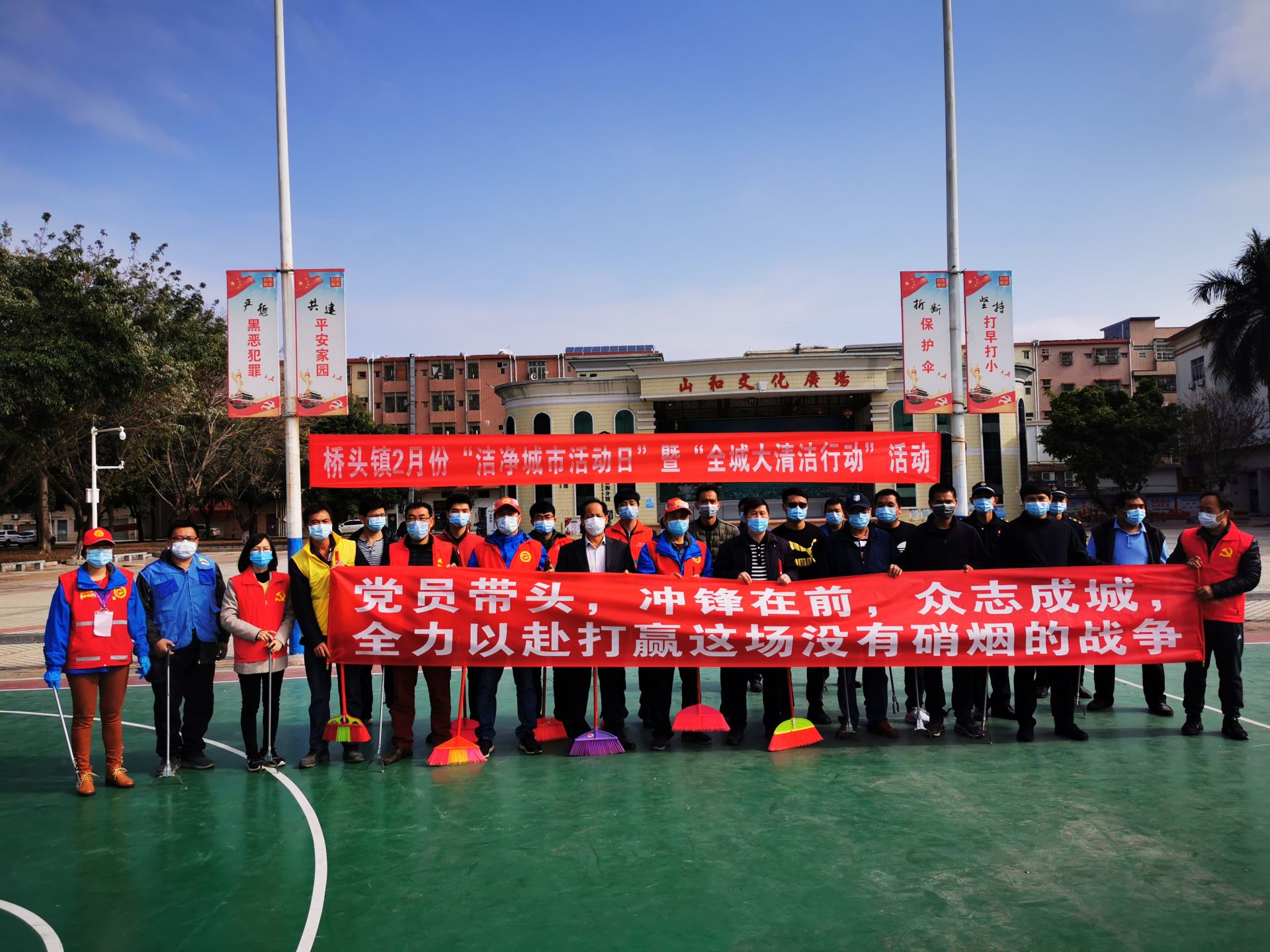“文武”兼行助力！54名“红色战士”冲锋东莞桥头防疫第一线