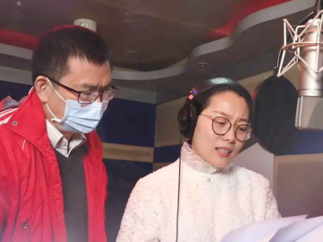 眼泪，终将在城市春风杨柳的枝条上闪烁！