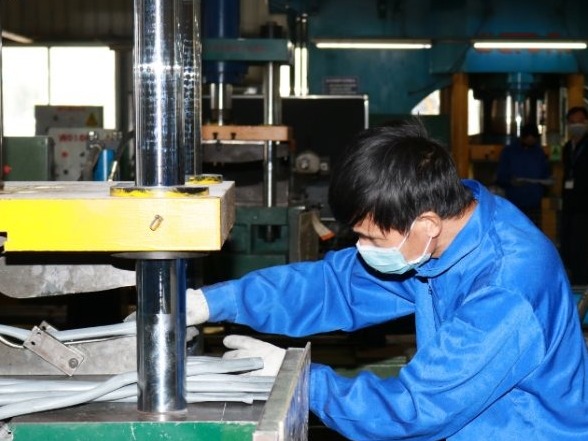 深圳市委：在做好疫情防控前提下推动企业有序复工复产，切实把“两难”变为“两全”