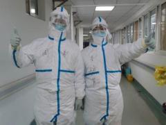 新冠肺炎遗体捐献患者生前治疗情况 上海医生：疫情“风雪”必将过去