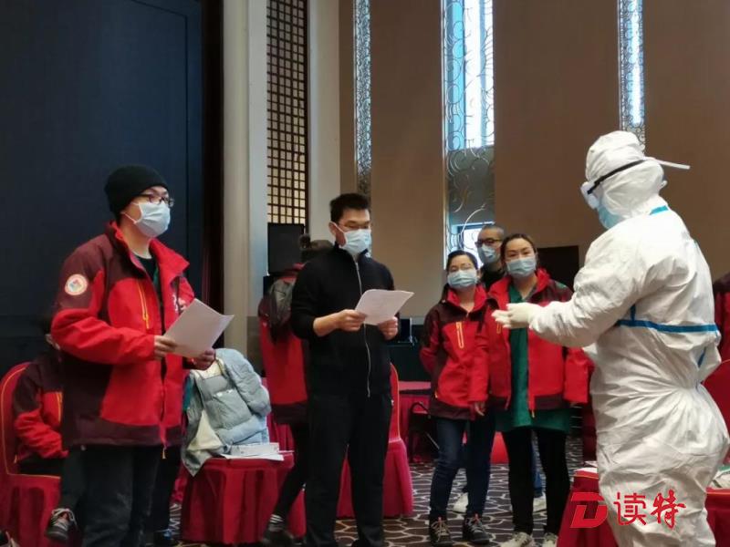 南方医院医疗队正式接管湖北荆州洪湖市人民医院感染科病区