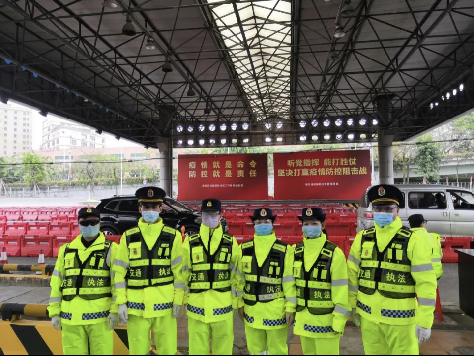 24小时不停歇，不漏一车一人 交通执法严守全市29个入口检疫站