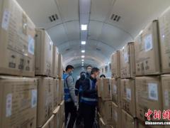 全国铁路累计装运疫情防控保障物资超过1万吨