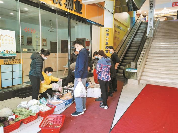 多名大学生的特别春节假期：给父母打“预防针” 全家过个“宅”年
