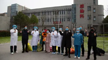 读特记者直击荆州战疫·第十一日｜回家啦！监利新冠肺炎患者近一周治愈出院115人